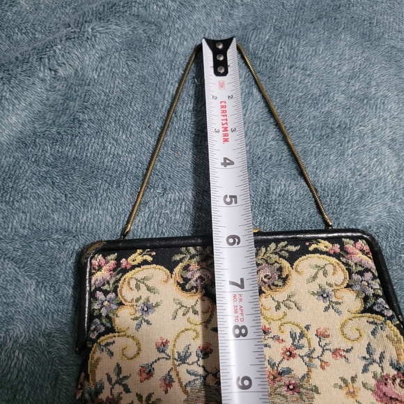 Vintage embroidered tapestry clutch - Picture 7 of 8